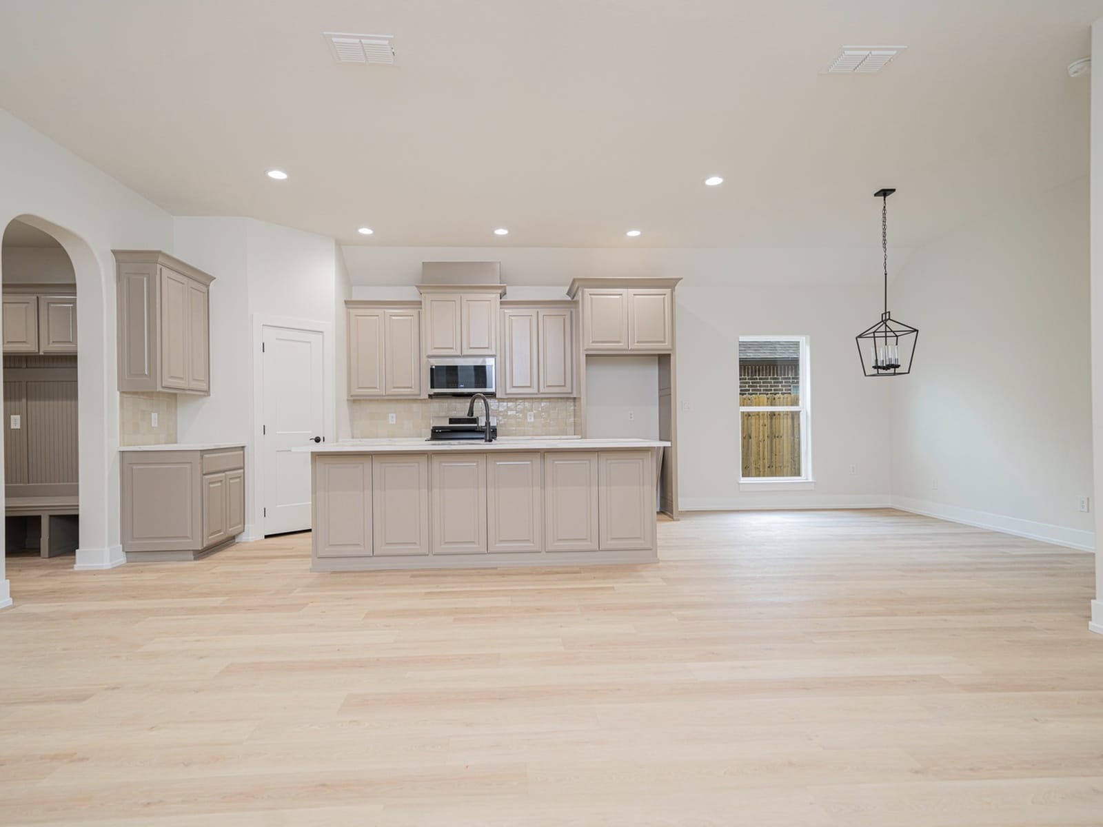 kitchen-renovation-by-kilgore-home-renovation-contractor